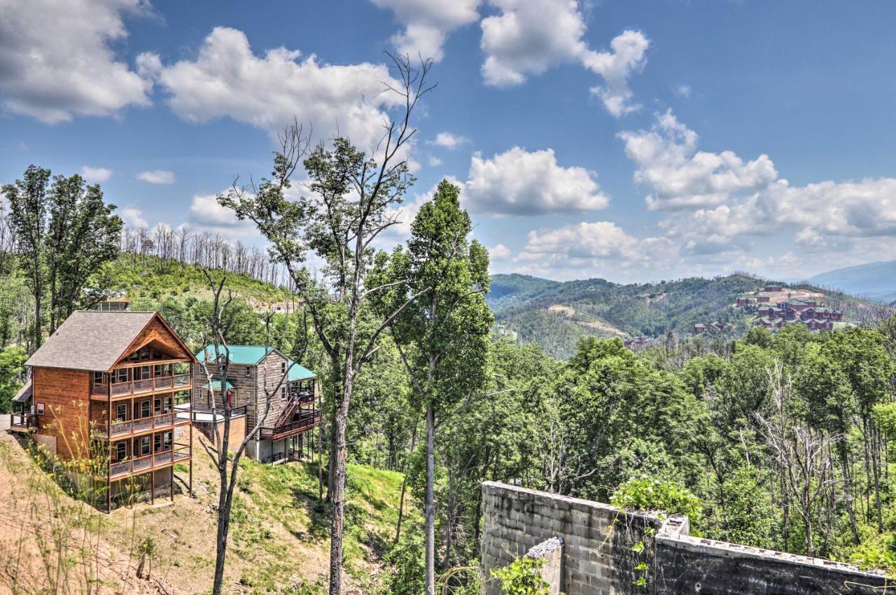 Modern Cabin With Hot Tub And Game Room In Gatlinburg! Экстерьер фото